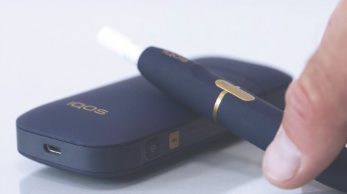 Это правда, что новый гаджет iQOS безопаснее сигарет? Его можно разрешать подросткам?